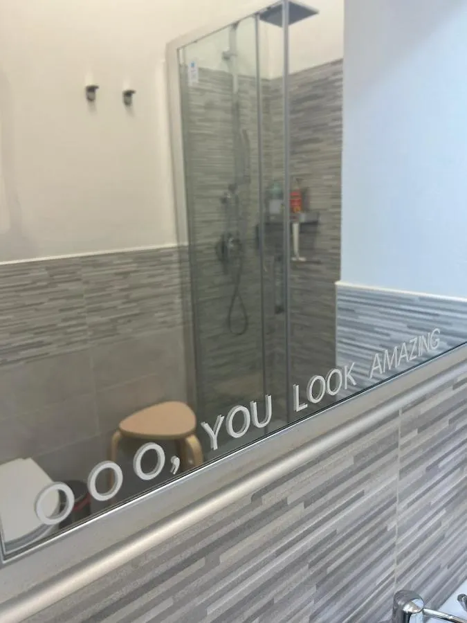 Leli'S Studio Apartment Palermo 0*,