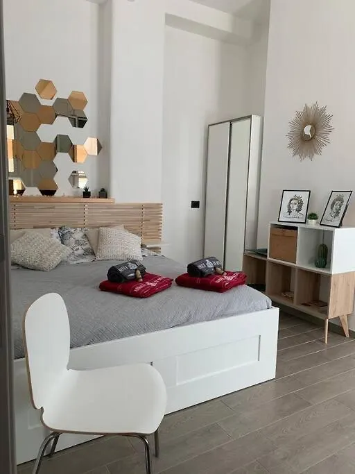 Leli'S Studio Apartment Palermo